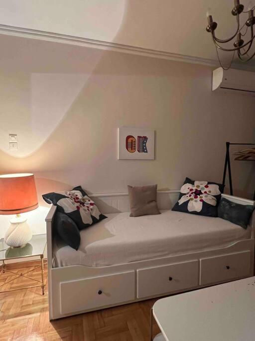 4Th Floor Cosy Apartment In Metaxourgeio Athena Bagian luar foto